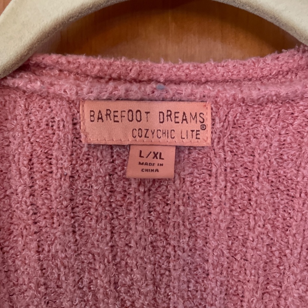 Cardigan - Picture 2 of 3